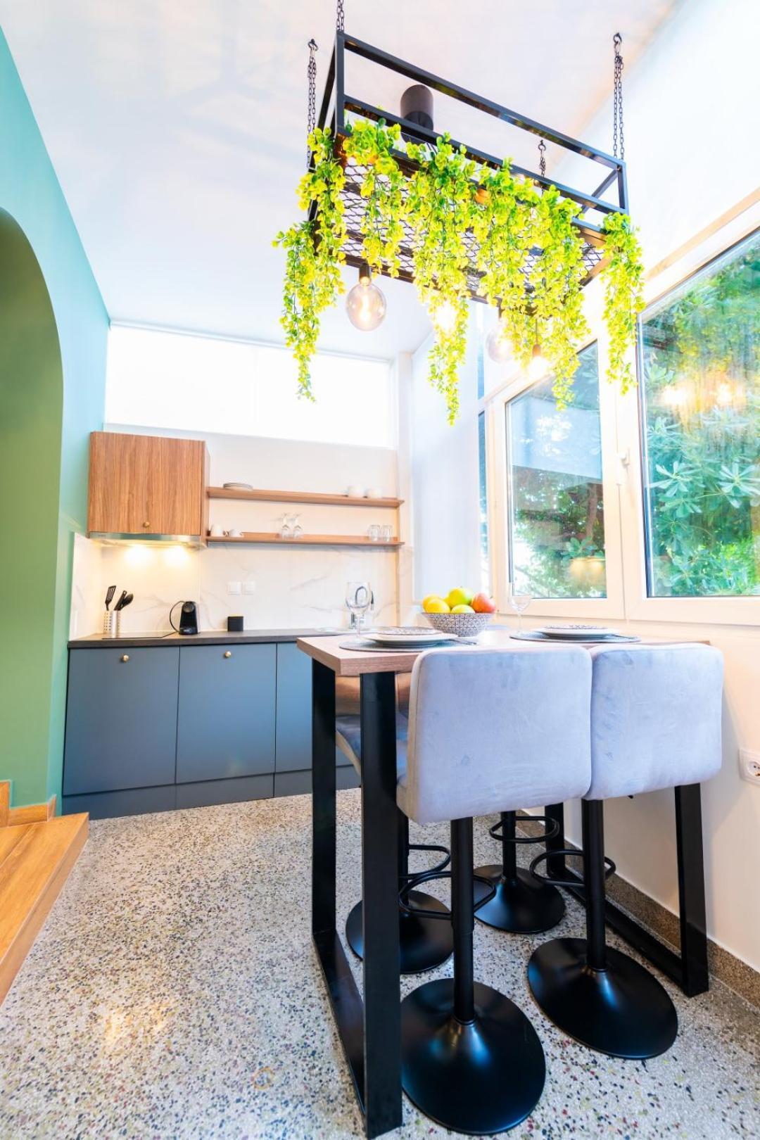 Theyardkavala Apartment *